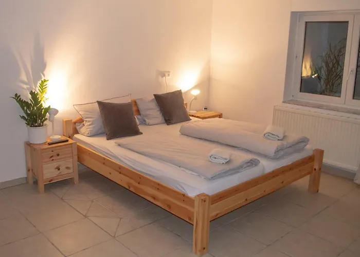 Апартаменты Small Modern Flat With Personal Touch